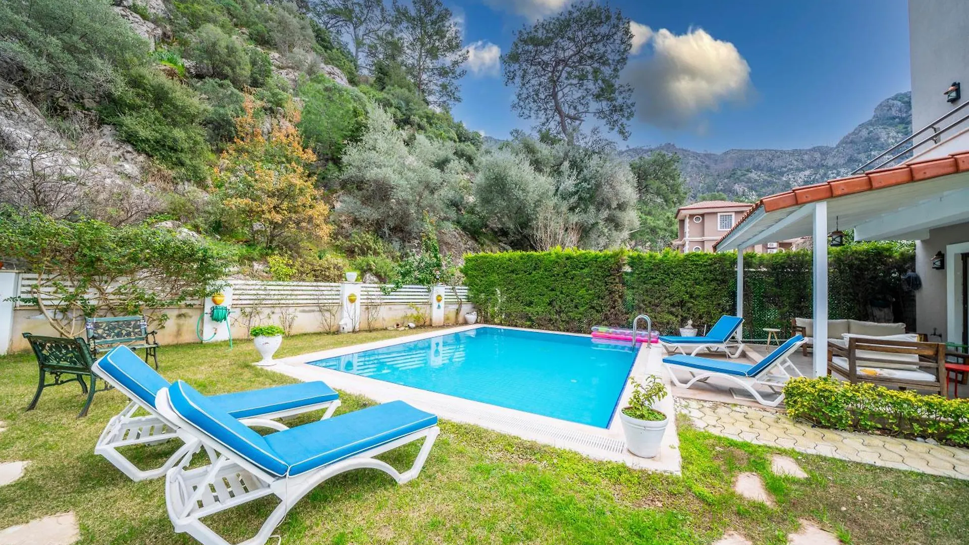 Villa Floransa Icmeler 马尔马里斯